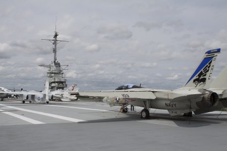 Een F14 Tomcat op de USS Yorktown